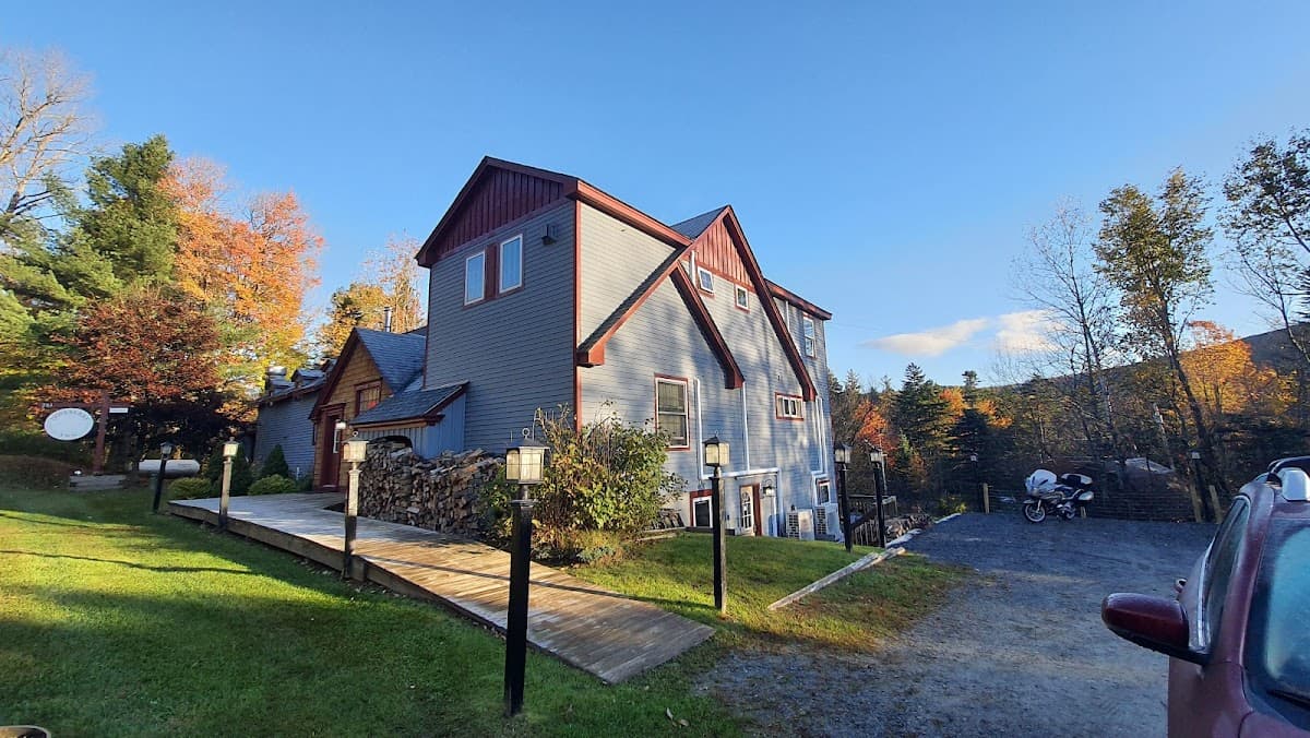 Doveberry Inn