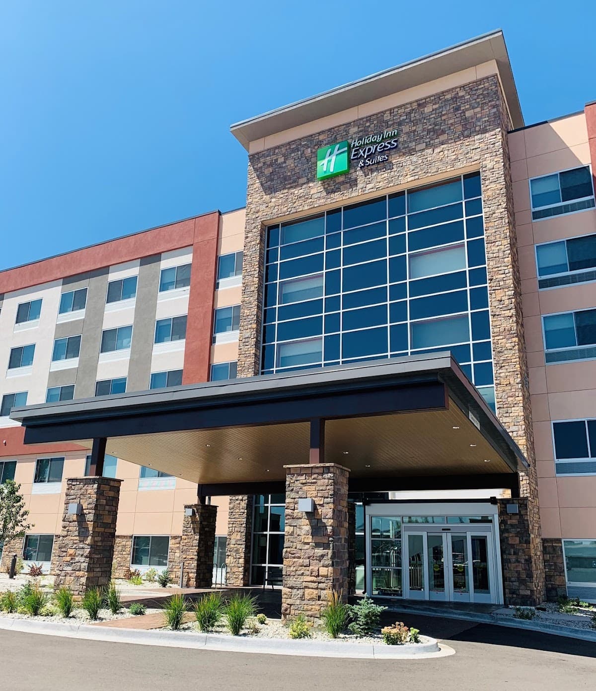 Holiday Inn Express & Suites Denver Aurora Medical Campus