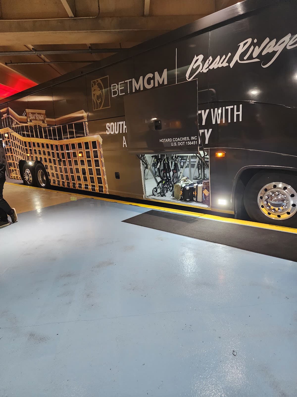 Bus Lobby
