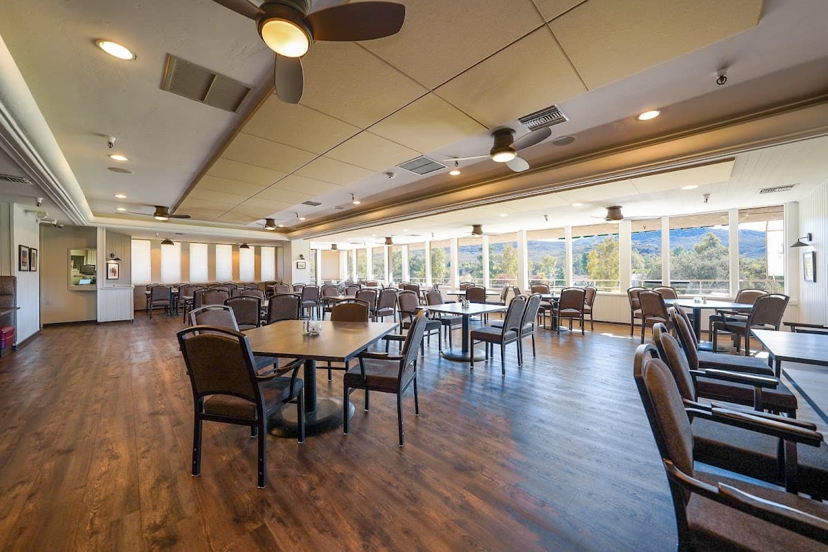 The Oaks Grille