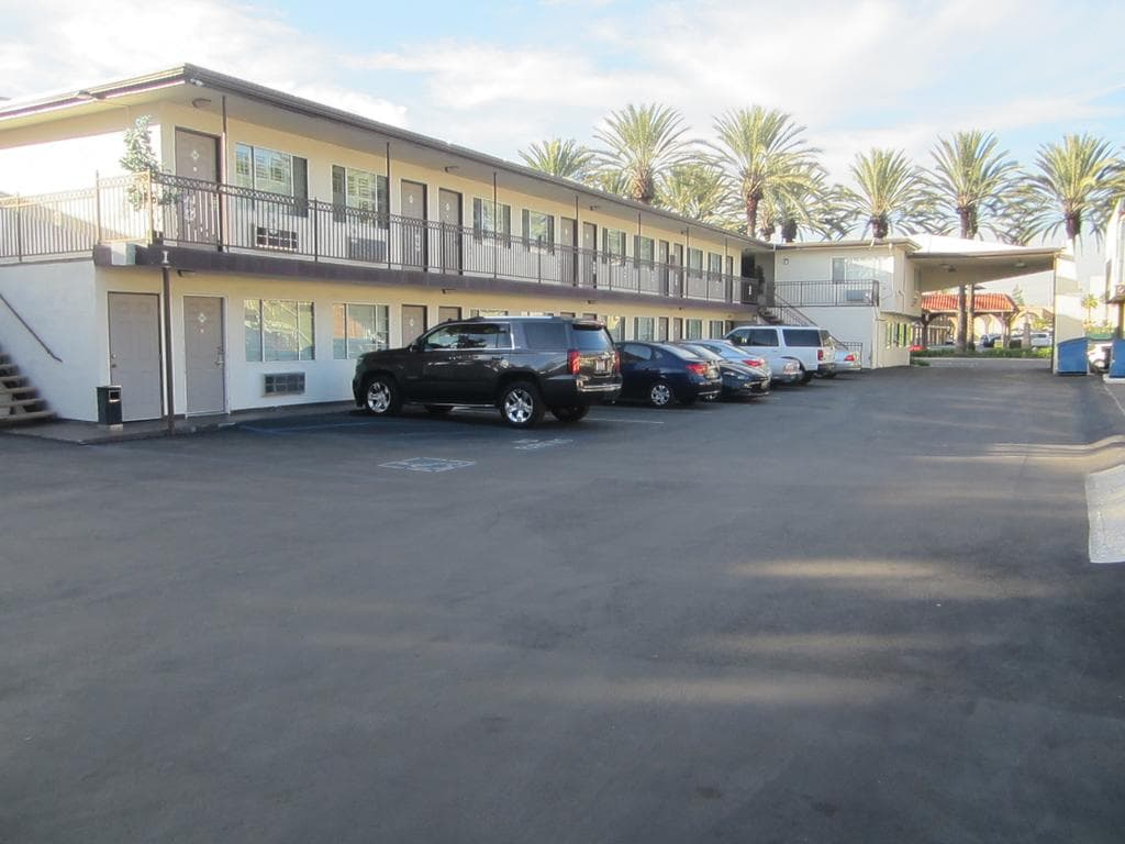 Little Boy Blue Motel
