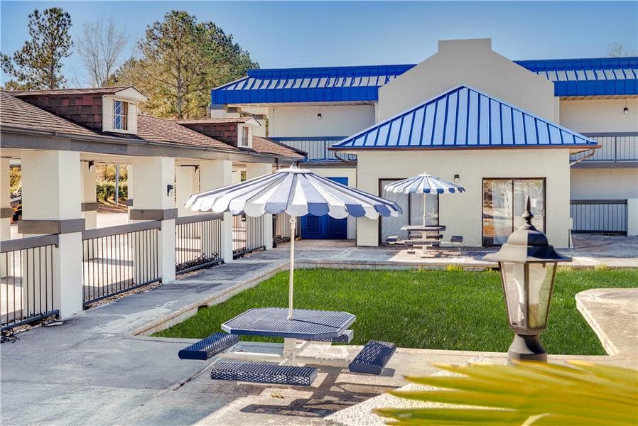 Rodeway Inn