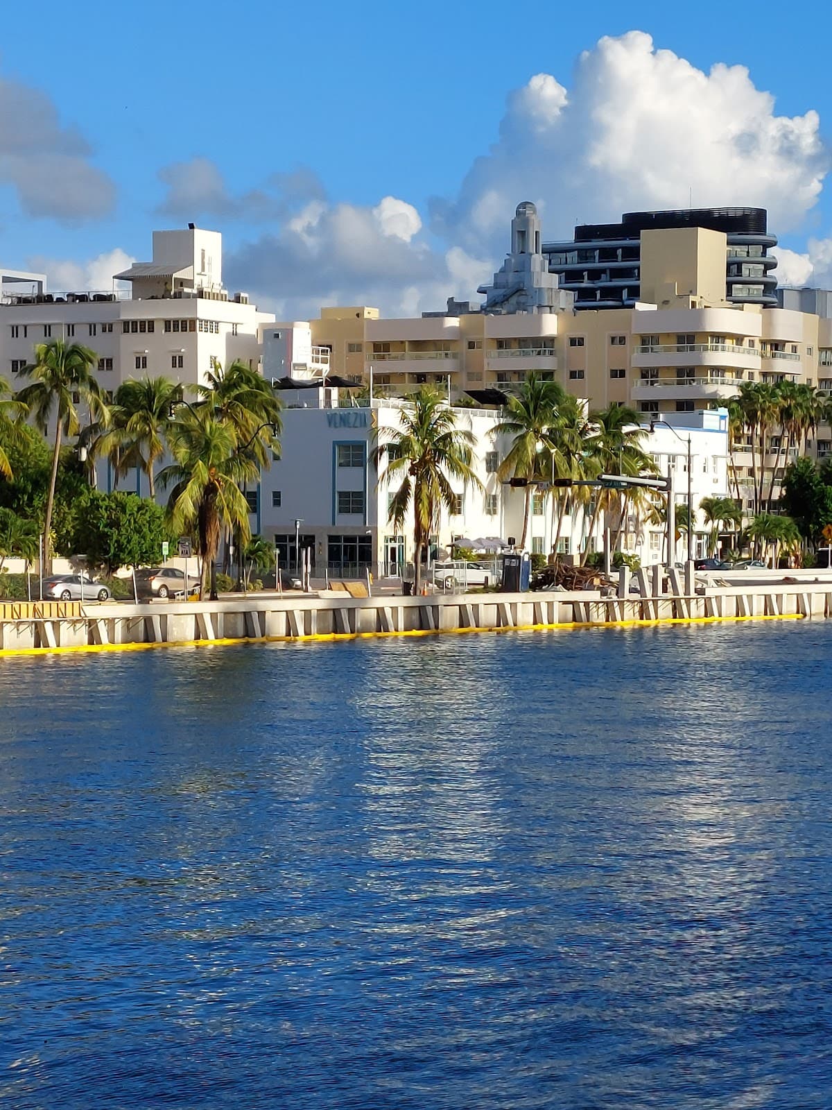 Venezia Hotel Miami