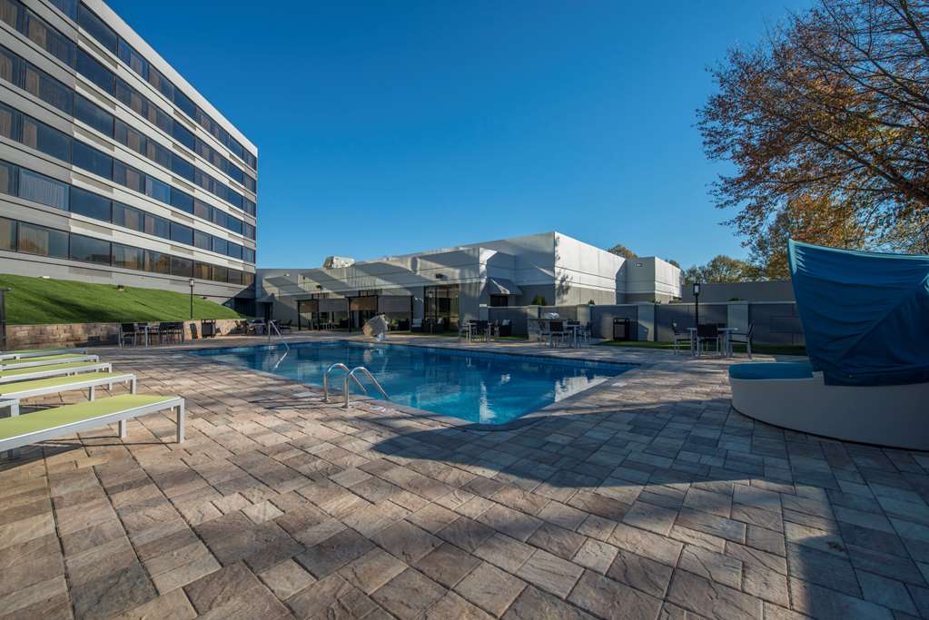 DoubleTree by Hilton Hotel Winston Salem - University