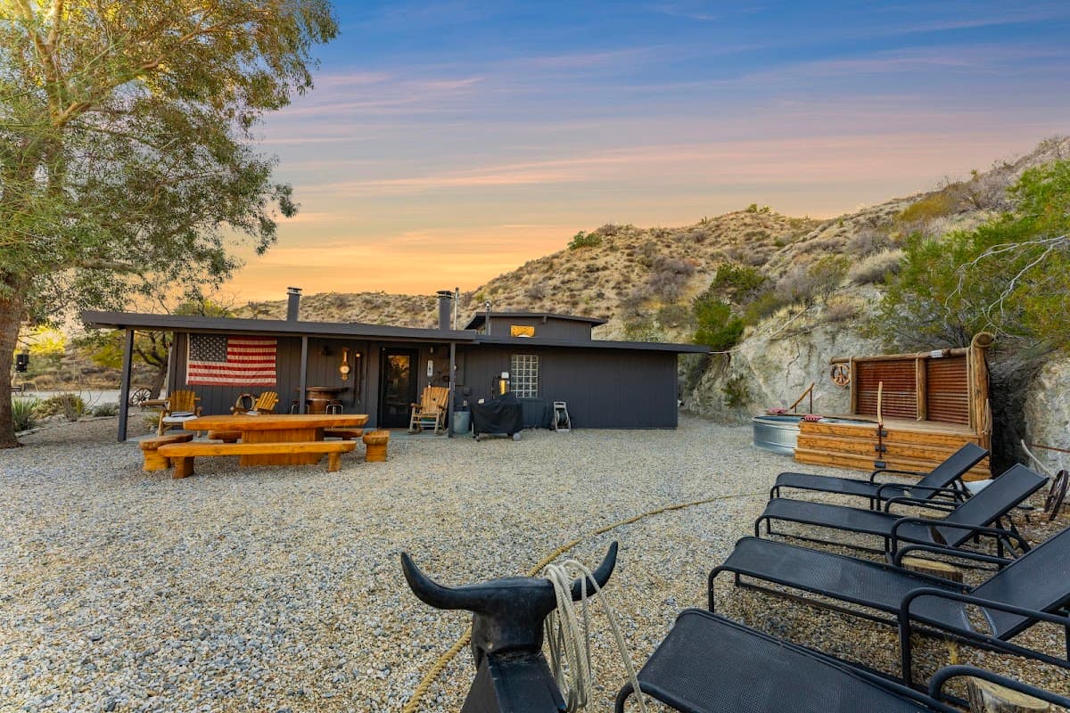 Rancho Contento Joshua Tree Airbnb