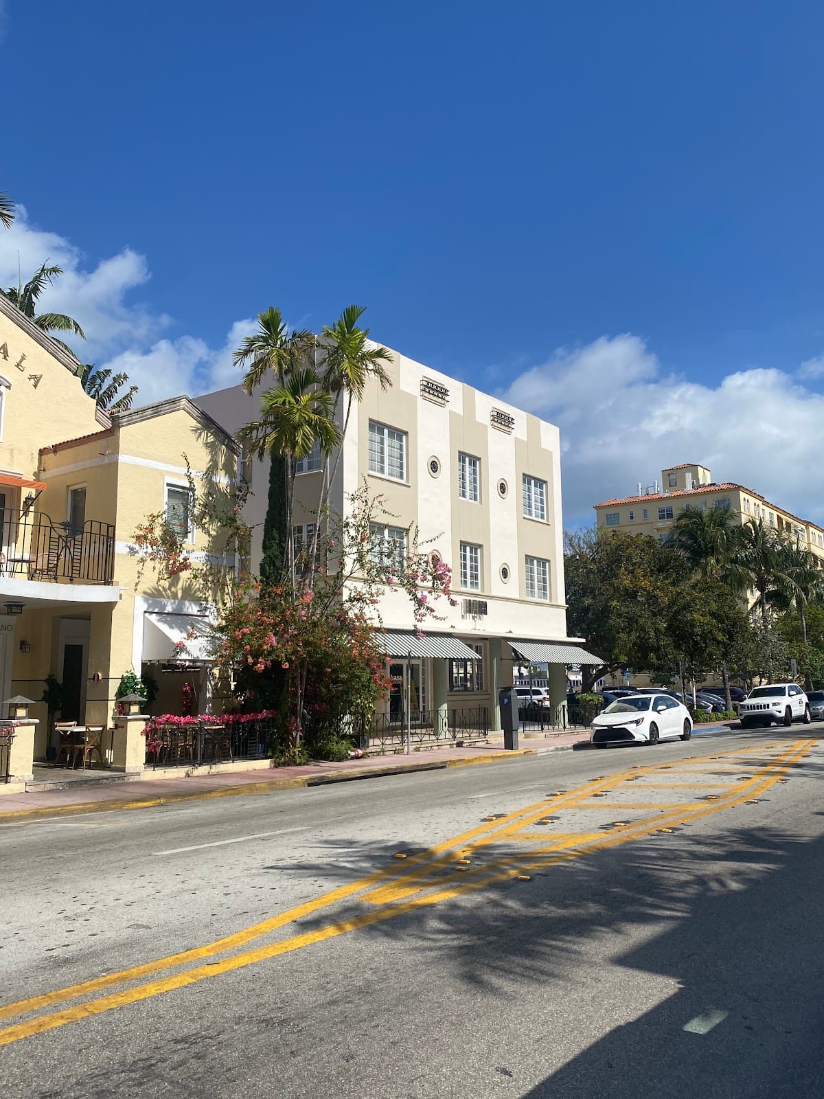 Kasa La Flora Miami Beach
