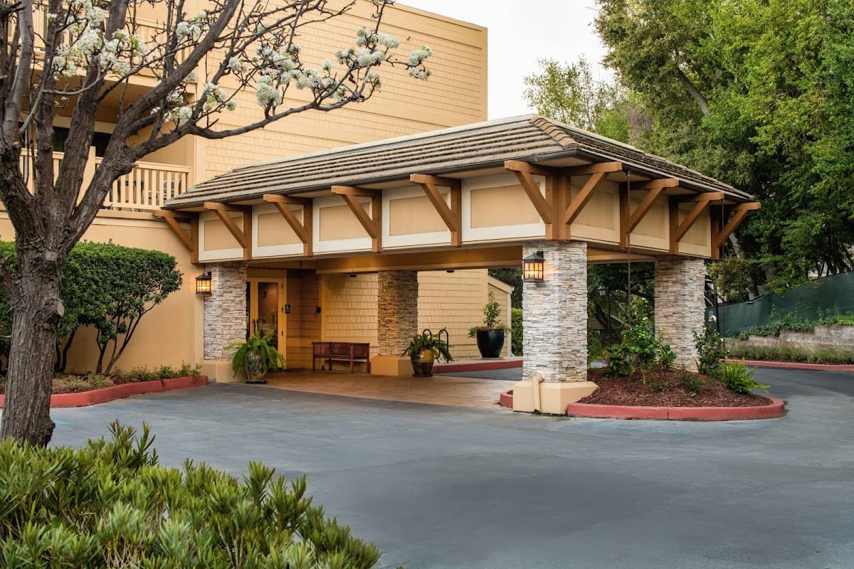 Toll House Hotel