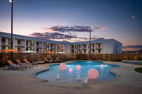 The Wayback, Pigeon Forge, A Tribute Portfolio Hotel