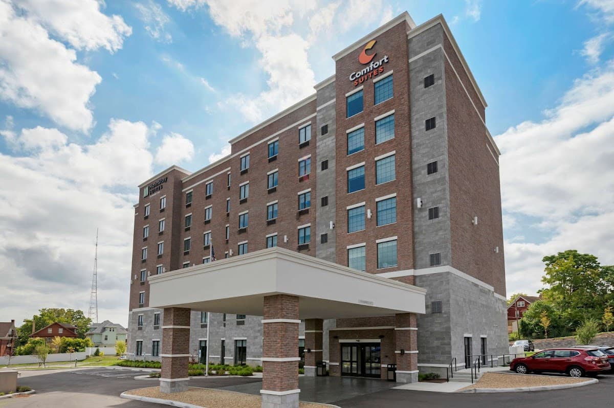 University Comfort Suites and MainStay Suites