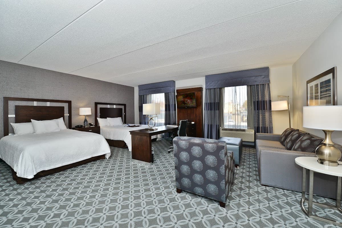 Hampton Inn & Suites Greensboro/Coliseum Area