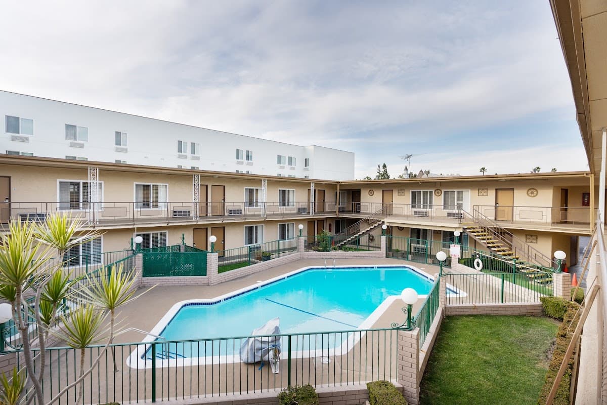 Americas Best Value Inn & Suites Anaheim Convention Center