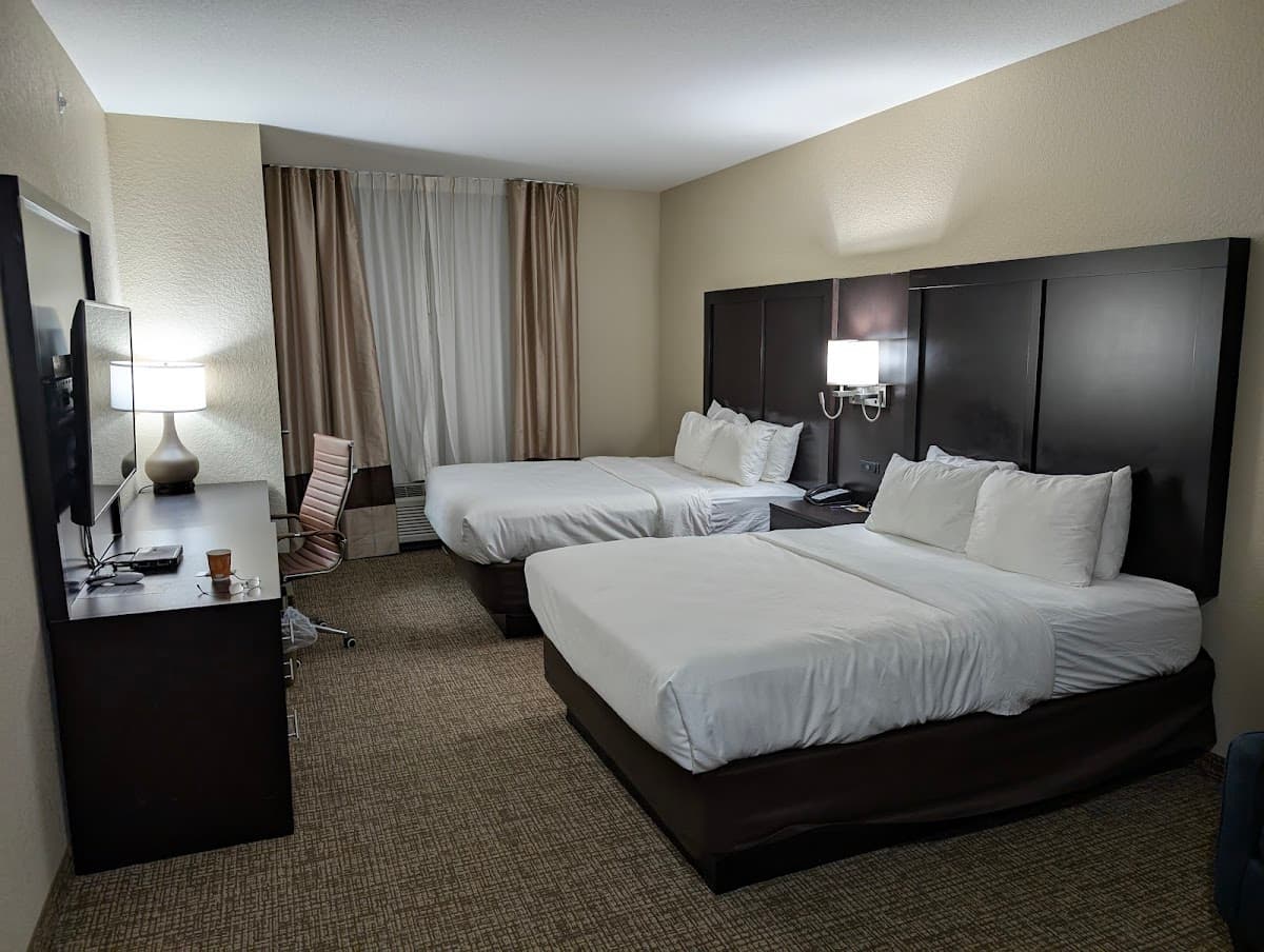 Comfort Inn & Suites Cedar Rapids Airport