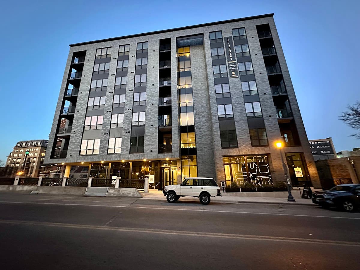 Intersect Apartments