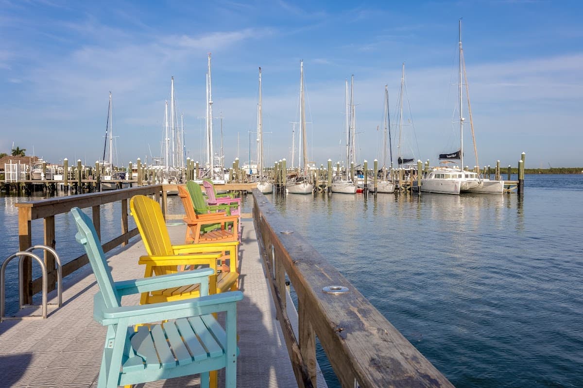 Hutchinson Island Plaza Hotel & Suites
