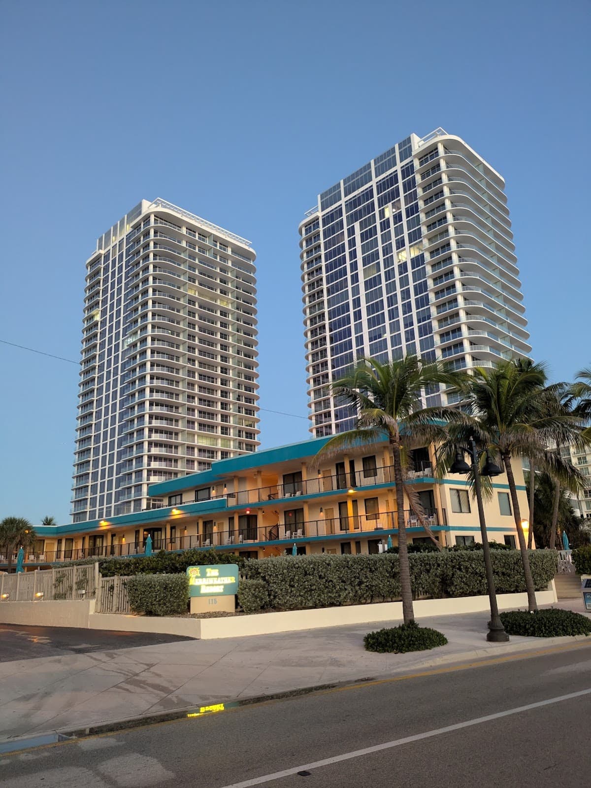 Silver Seas Beach Club Resort