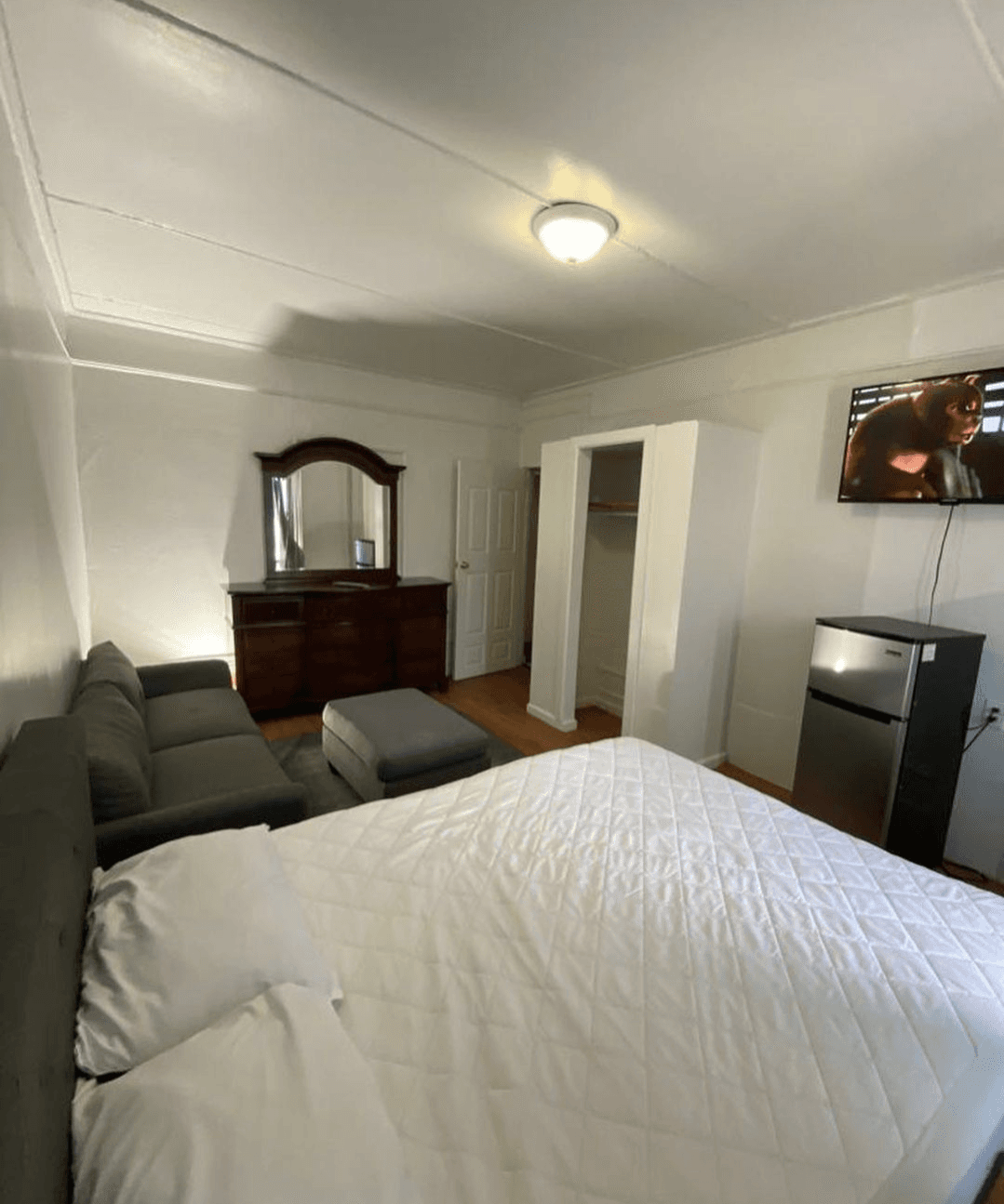 SORAYA ROOMS SE RENTAN CUARTOS BRONX NY