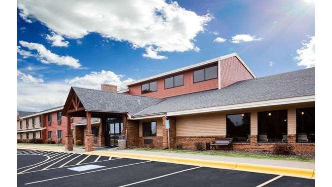 AmericInn by Wyndham Mora