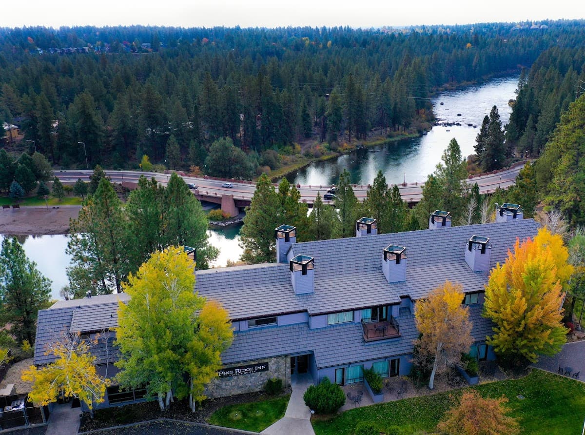 Pine Ridge Inn