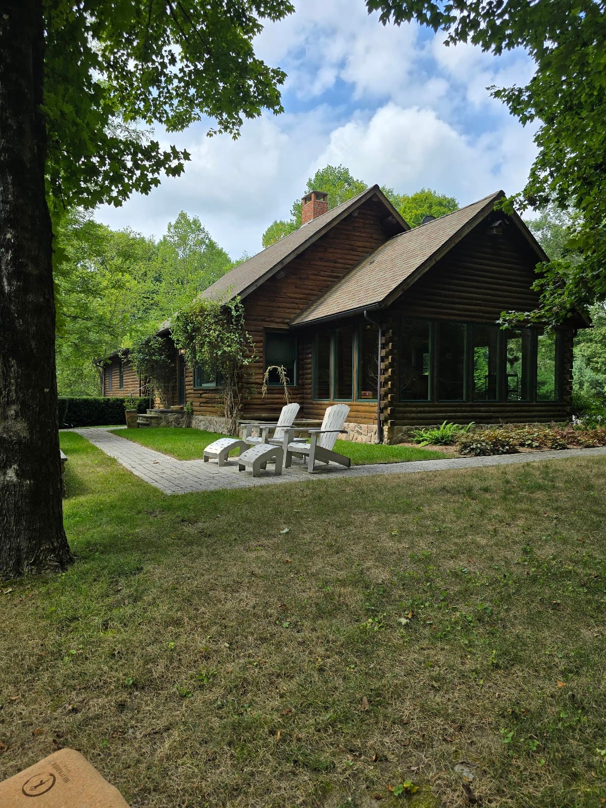 Chatfield Hollow Inn