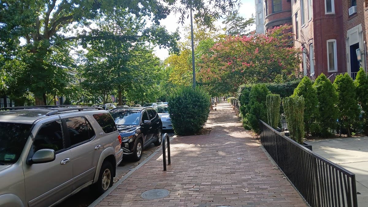 Windsor Inn Hotel