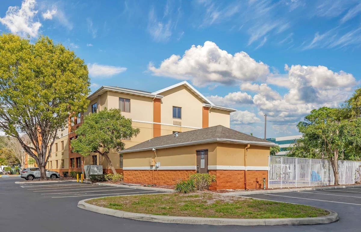 Extended Stay America- Suites- Fort Lauderdale - Cypress Creek - NW 6th Way