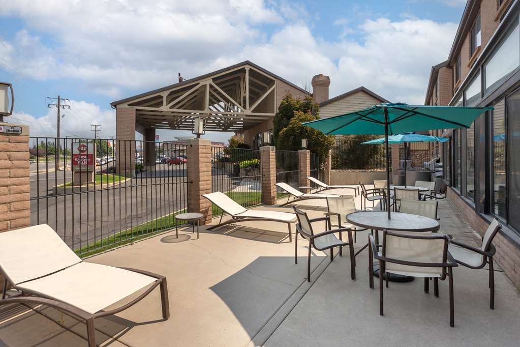 Best Western Plus CottonTree Inn