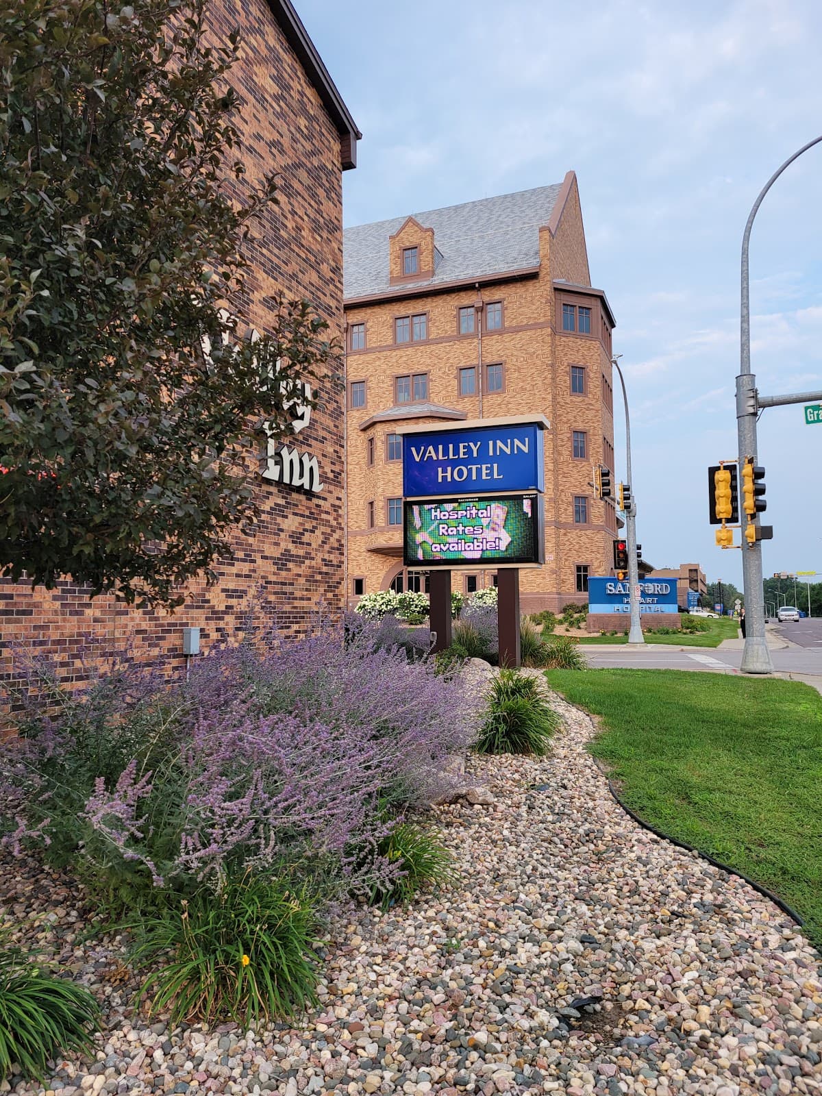 Valley Inn Hotel