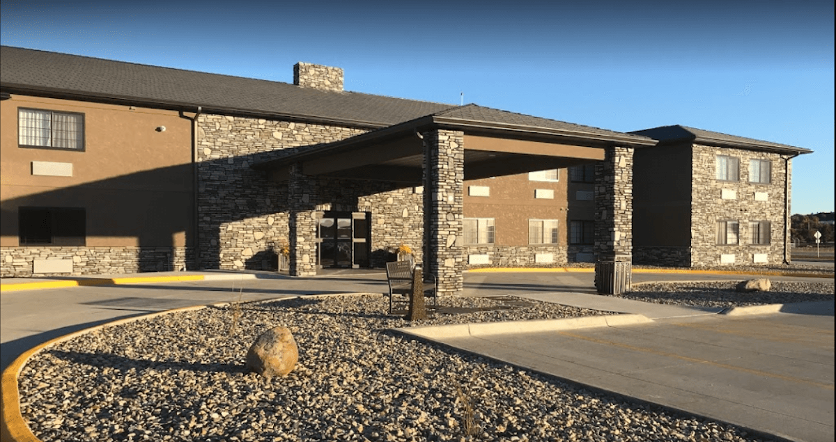 Blue Grass Inn & Suites