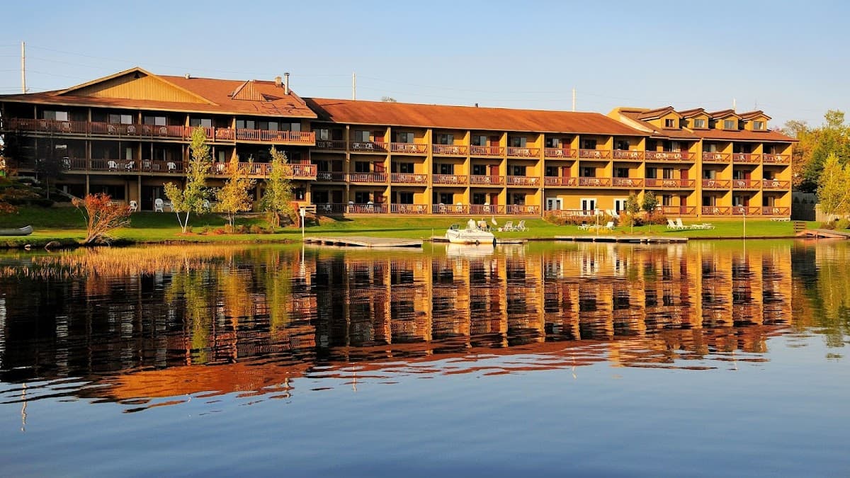 Water's Edge Inn
