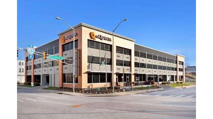 La Quinta Inn & Suites by Wyndham Indianapolis Downtown