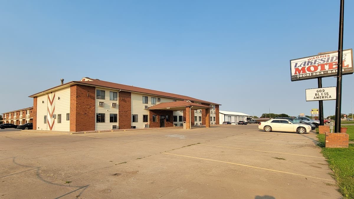 Wagner Lakeside Motel