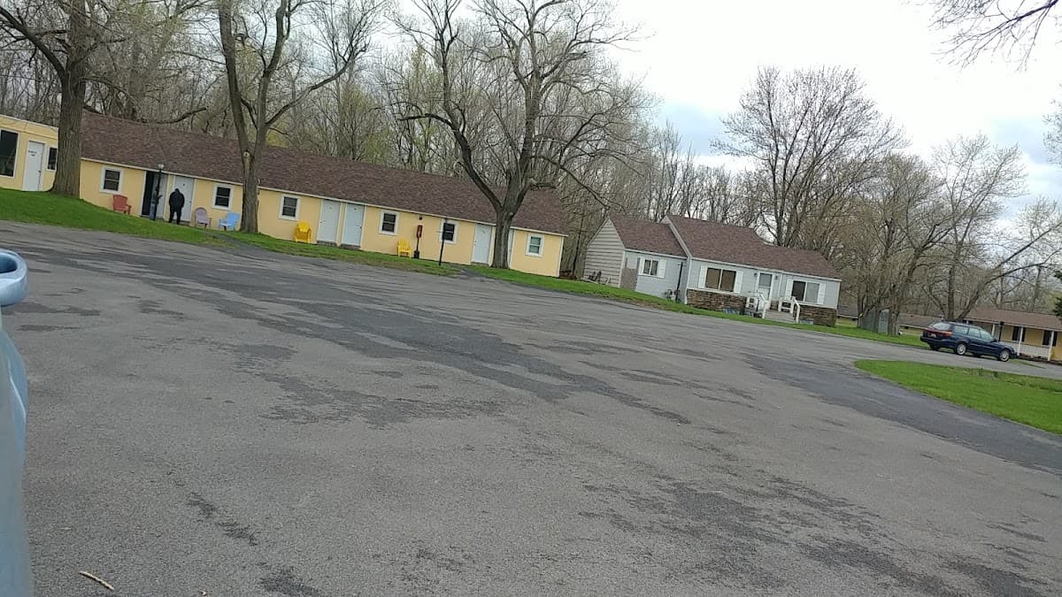 D And D Hotel
