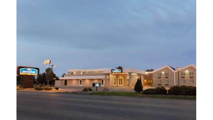 Howard Johnson by Wyndham Billings