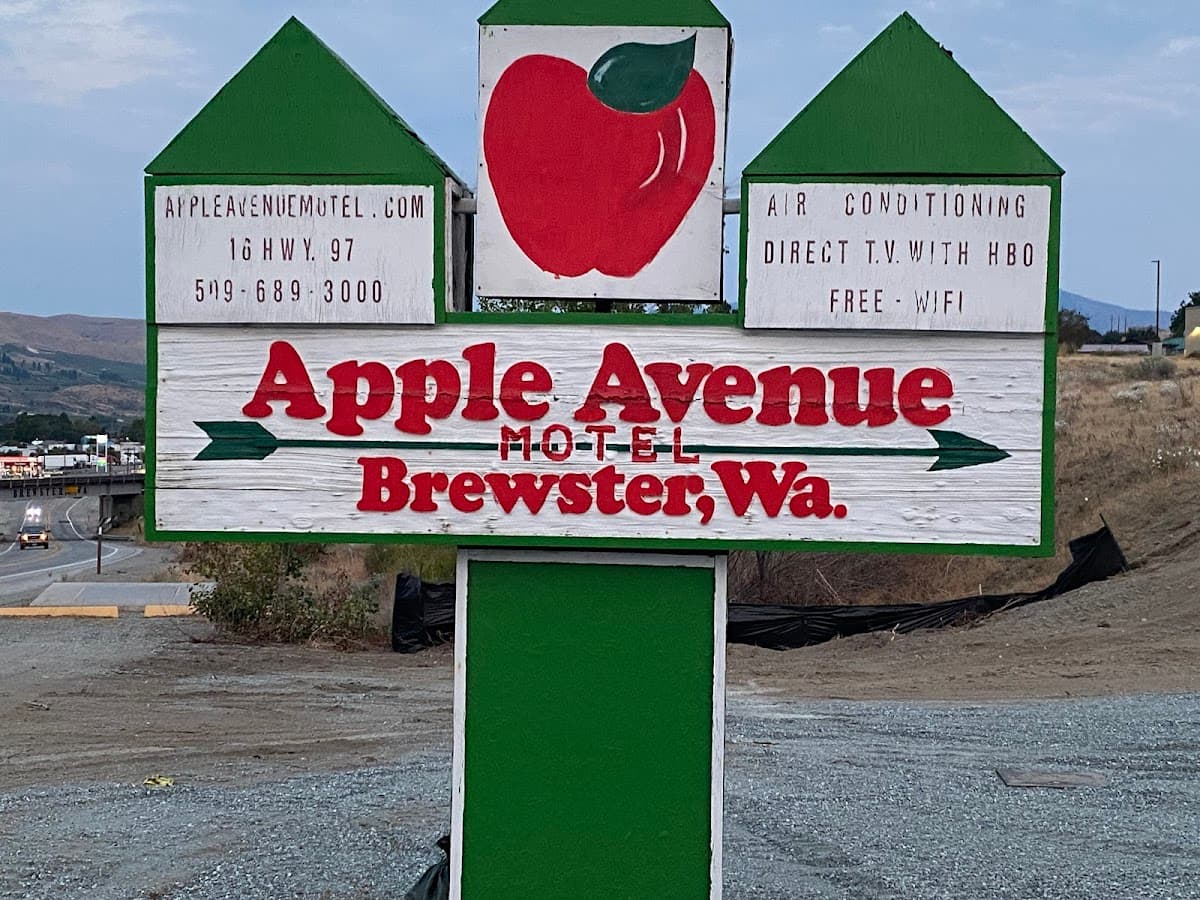 Apple Avenue Motel