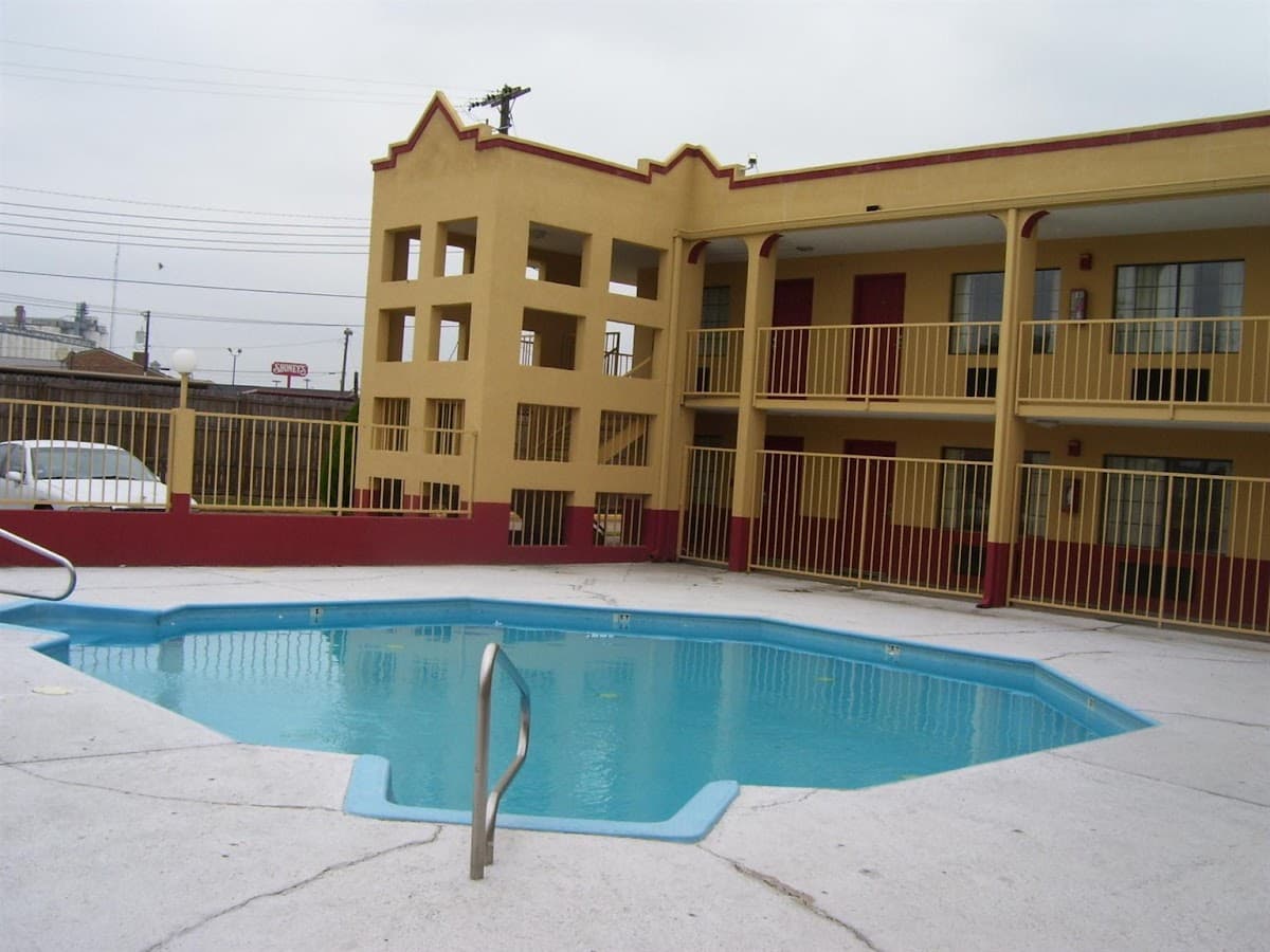Americas Best Value Inn & Suites Greenwood