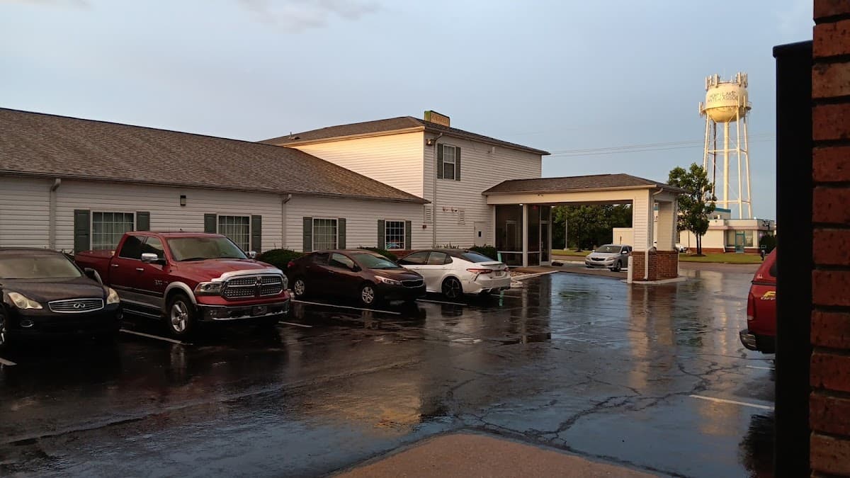 Magnolia Inn & Suites