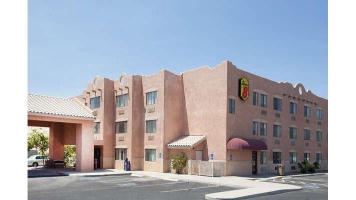 Super 8 by Wyndham Yuma