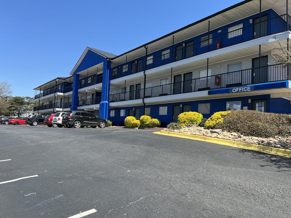 Live In Lodge Extended Stay
