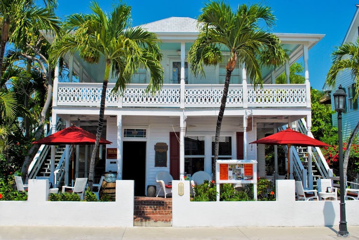 Speakeasy Inn & Rum Bar