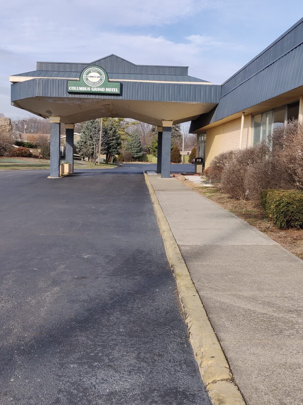 Columbus Grand Hotel & Banquet Center