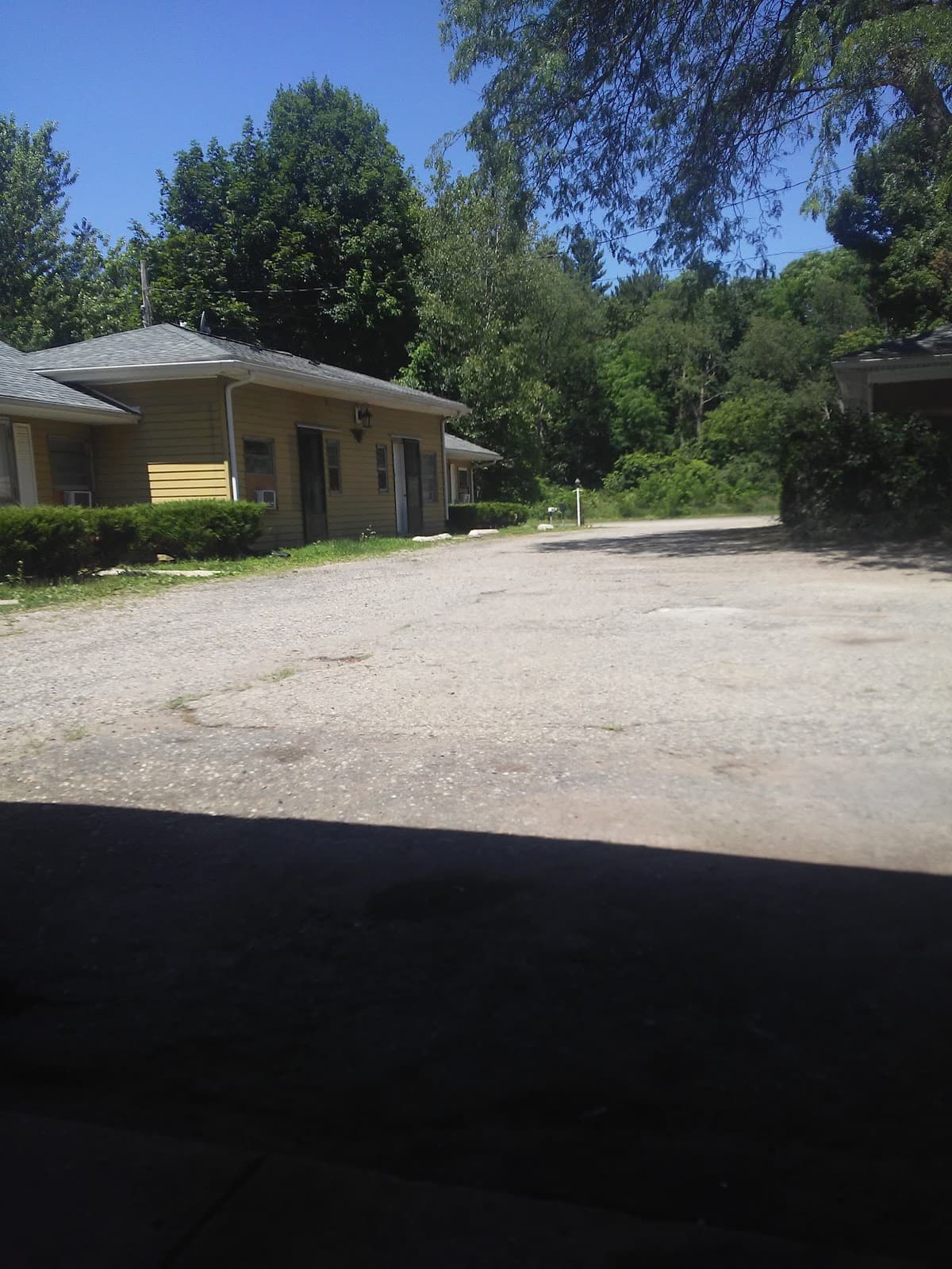 Pineview Motel