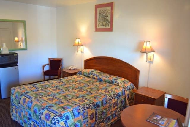 Santa Cruz Inn