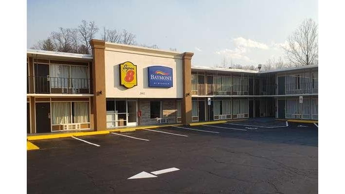 Super 8 by Wyndham Morganton