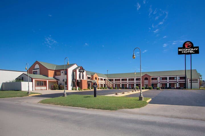 Economy Hotel Wichita | Florence St.