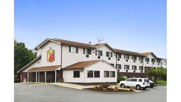 Super 8 by Wyndham New Castle