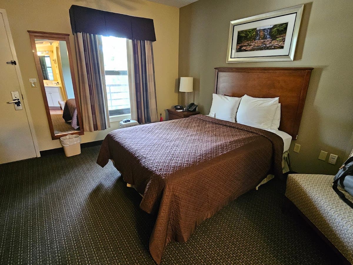 University Inn Front Desk