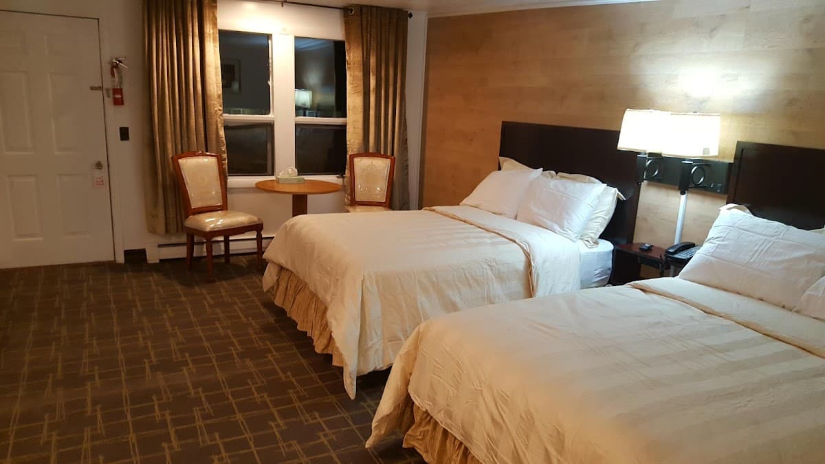 Stucco Lodge