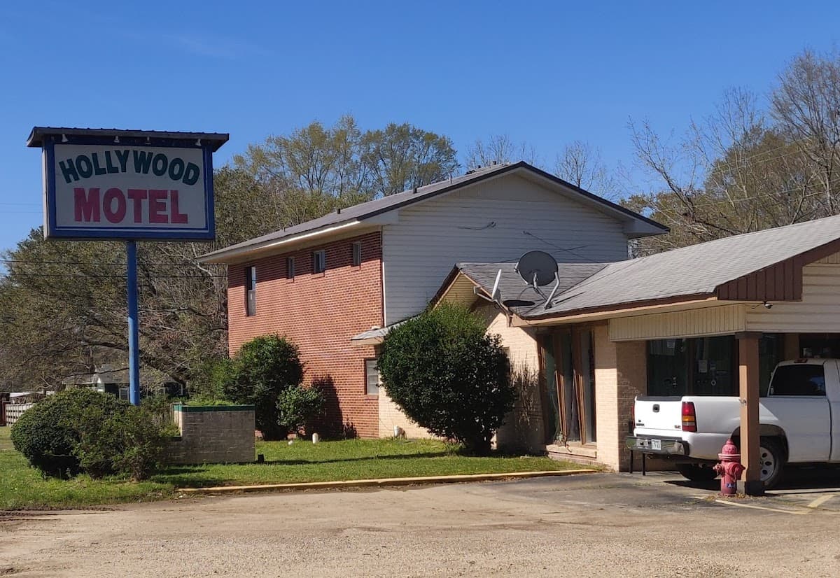 Hollywood Motel