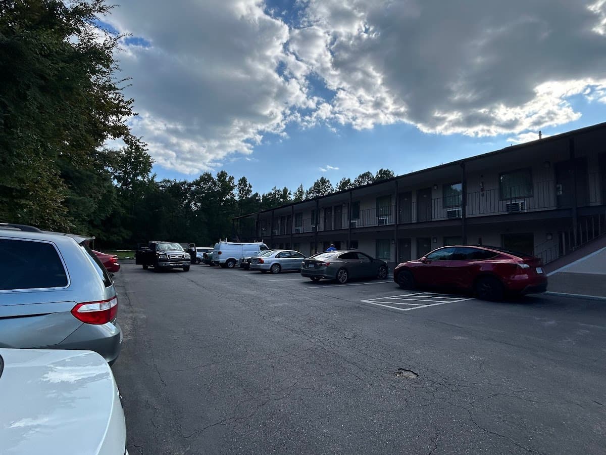 California Inn Petersburg