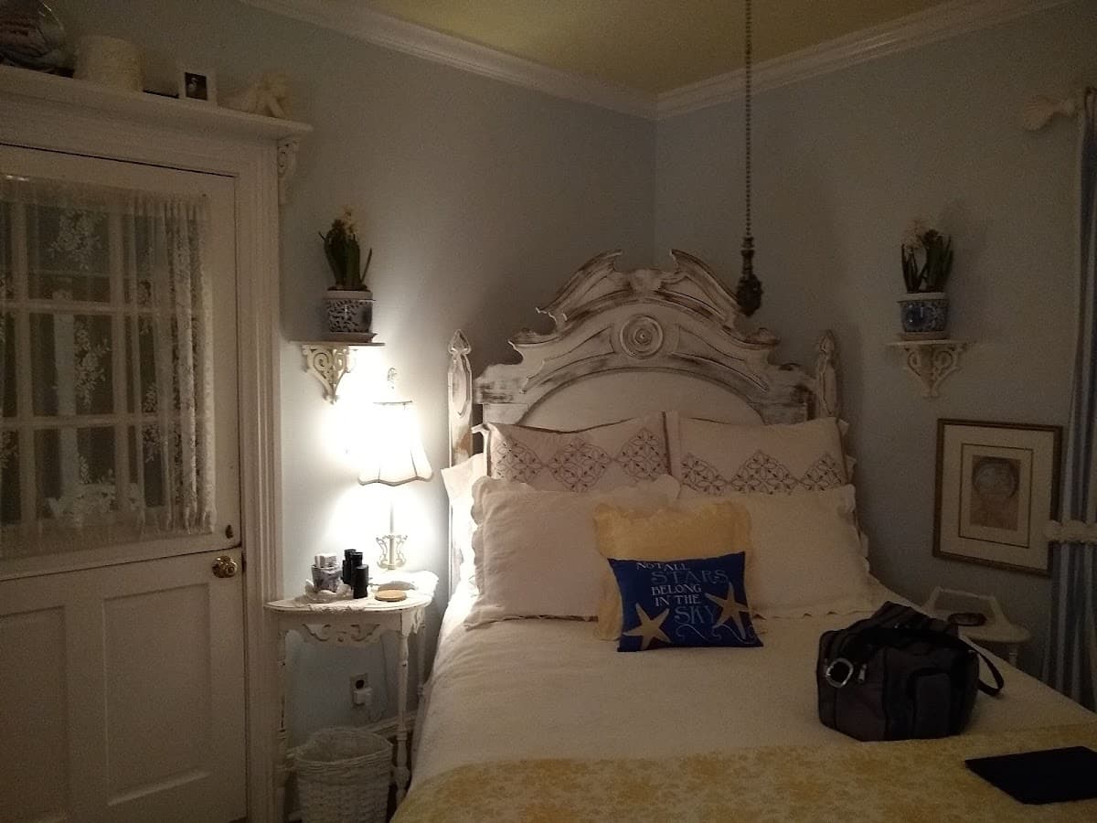 Lumiere Inn